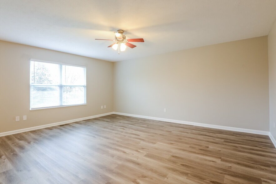 Building Photo - 14237 Gentry Dr