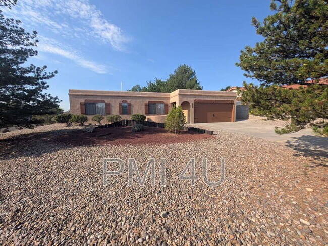 Building Photo - 4800 Choctaw Trail NW