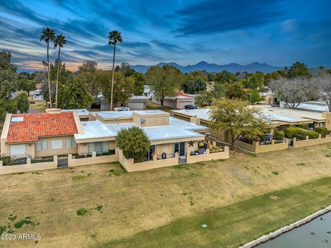 Building Photo - 8161 E Del Cuarzo Dr