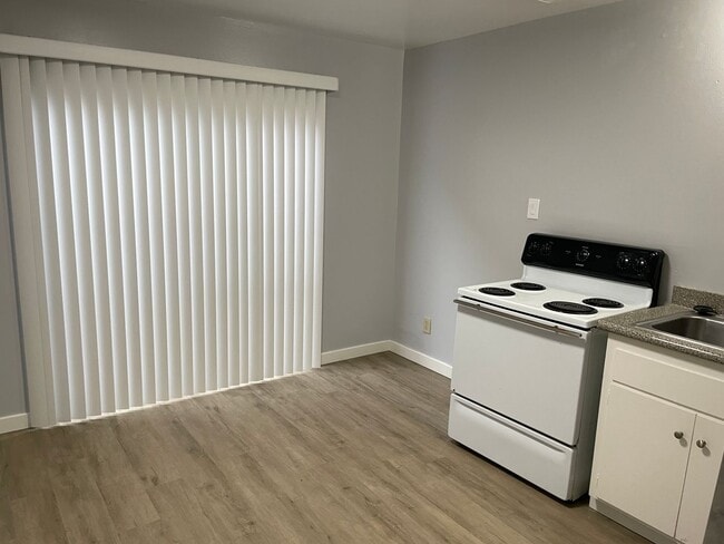 Building Photo - Jefferson