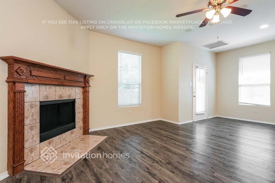 Building Photo - 11748 Netleaf Ln