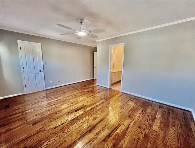 Building Photo - 215 Brantley Rd