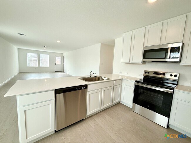 Building Photo - 311 Moscato Rd