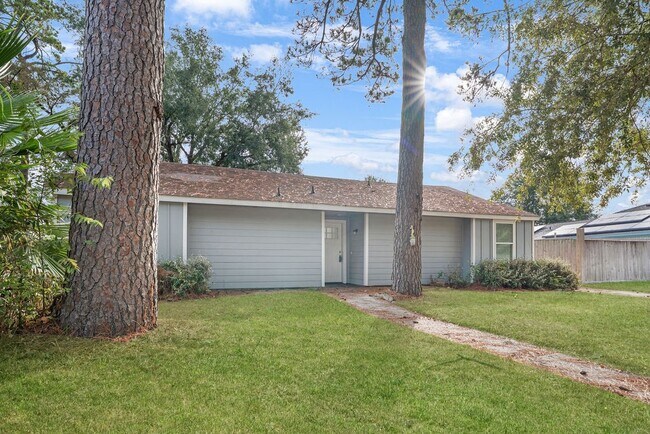 Building Photo - 23118 Whispering Willow Dr