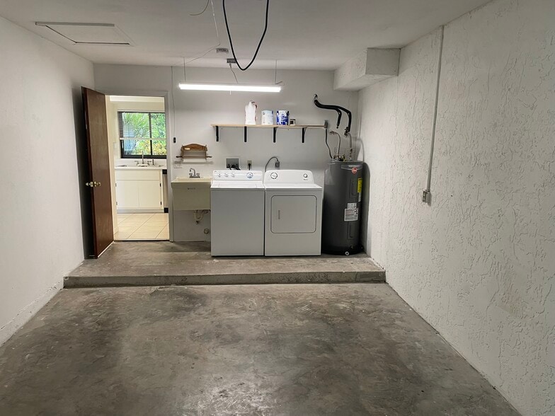 Building Photo - 10022 8th St