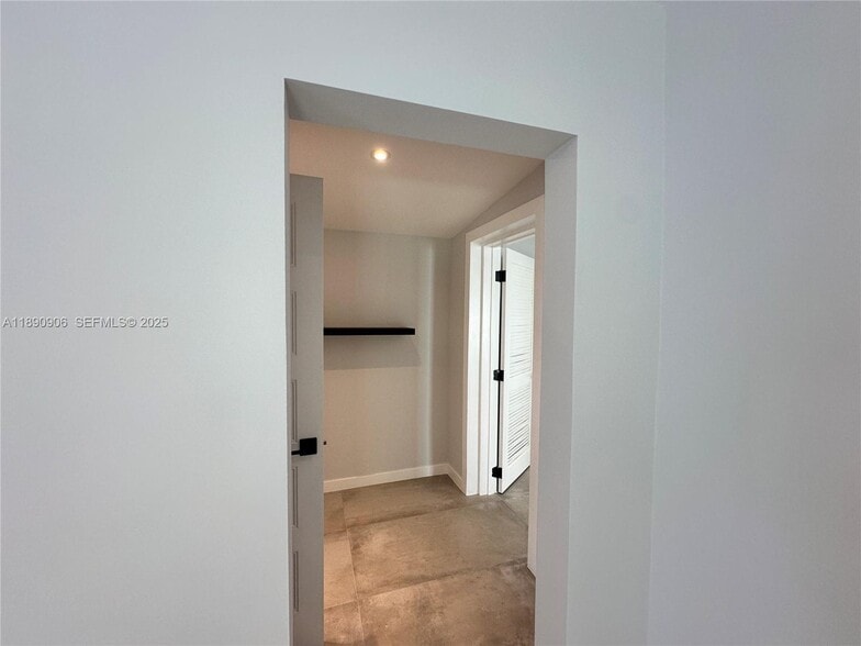 Building Photo - 1436 SW 76th Ct