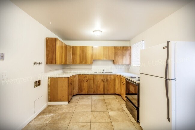 Building Photo - 1110 Gard Pl