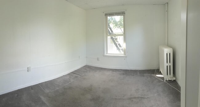 Building Photo - 164 Chauncey Pl