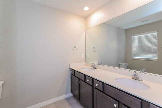 Building Photo - 216 Fig Ct