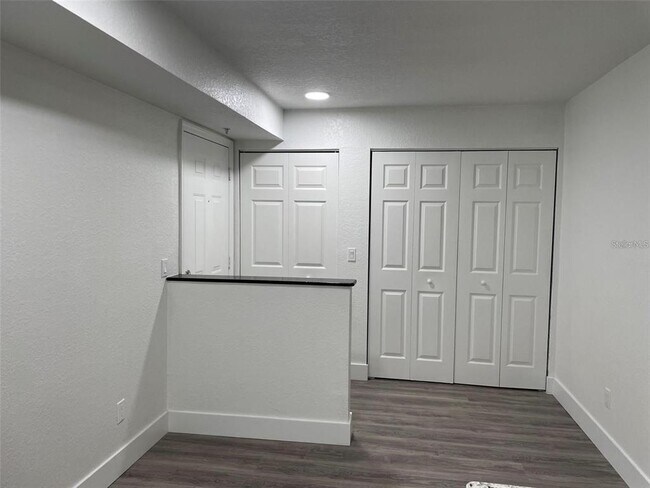 Building Photo - 822 Camargo Way