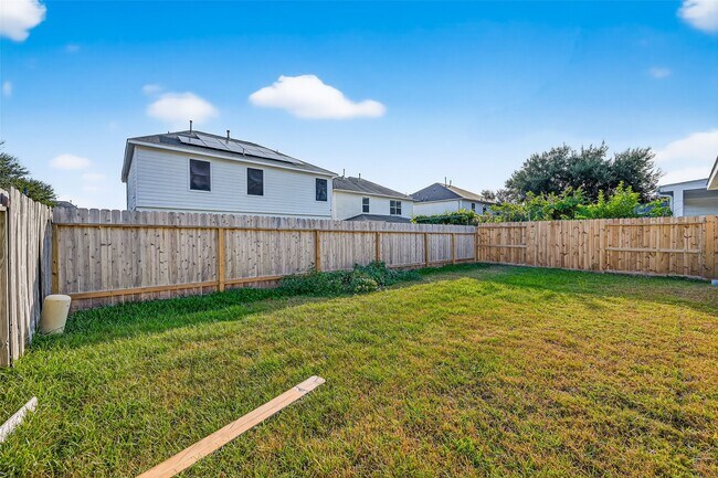 Building Photo - 19439 Hillside Springs Cir