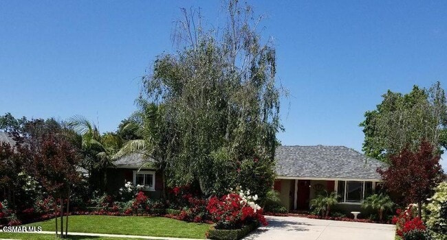 Building Photo - 885 Boxthorn Ave