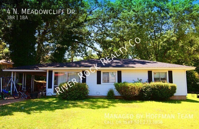 Primary Photo - 4 N Meadowcliff Dr