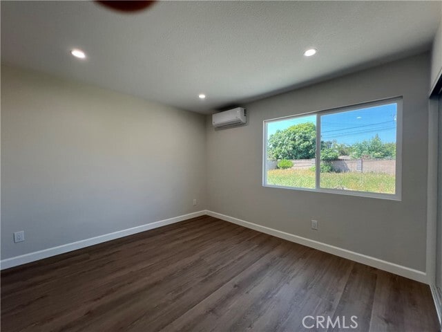 Building Photo - 15785 Stanbrook Dr