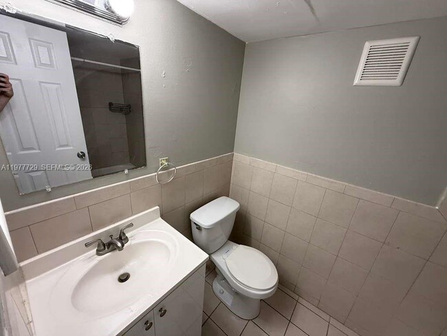 Building Photo - 7105 W 13th Ave