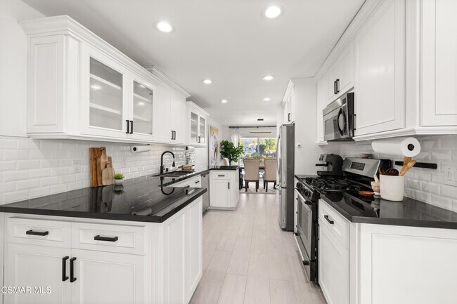 Building Photo - 2544 Northshore Ln