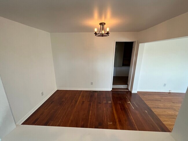 dining area - 934 Micheltorena St