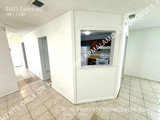 Building Photo - 8003 Chipping-