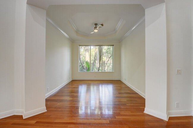 Building Photo - 6711 Royal Orchid Cir