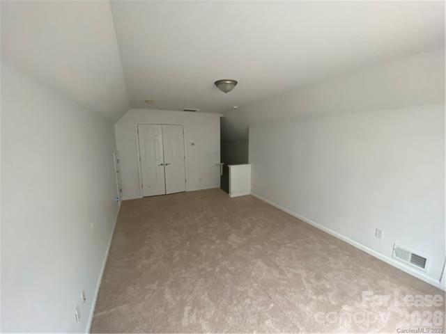 Building Photo - 1425 Eastway Dr