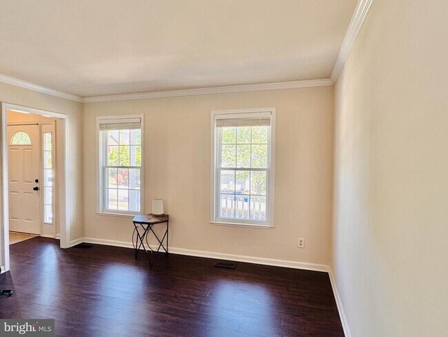 Building Photo - 5 Averil Ct