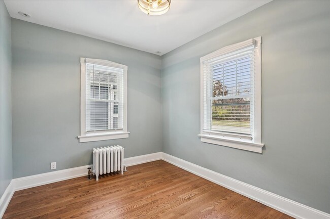 Building Photo - 1201 N McKinley Rd