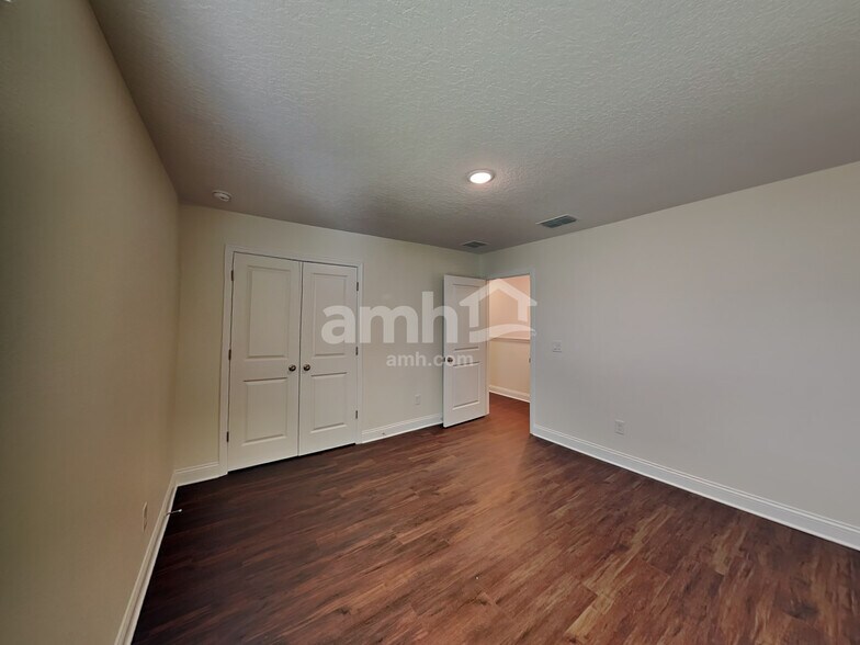 Building Photo - 6111 Little Blf Cir