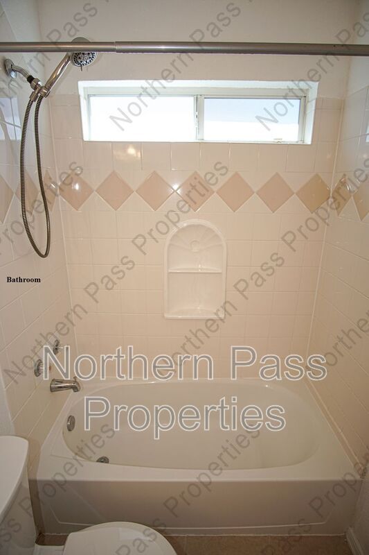 Building Photo - 12941 Tierra Salas Dr