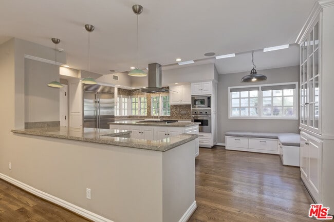 Building Photo - 1277 N Norman Pl