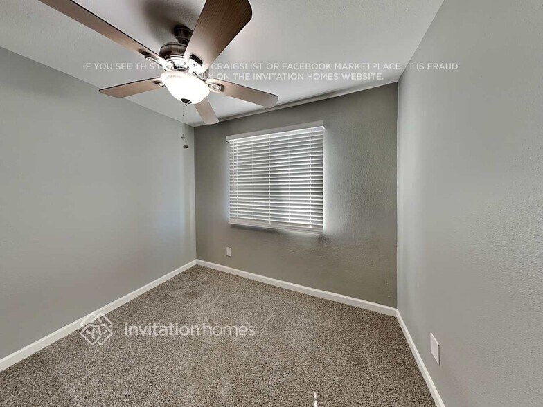 Building Photo - 14430 N 41st Ct