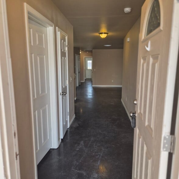 Building Photo - 2709 Steves Way