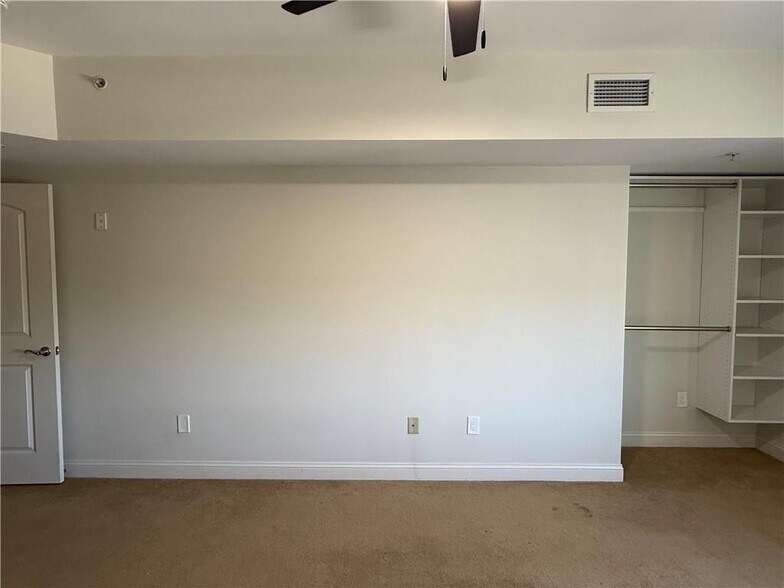 Building Photo - 333 Atwells Ave