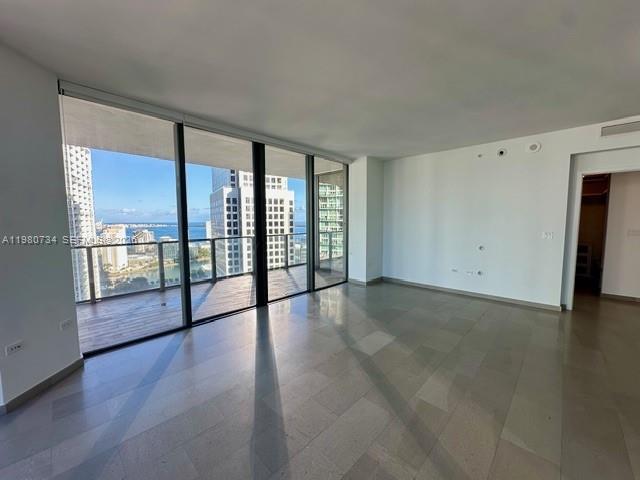 Building Photo - 68 SE 6th St