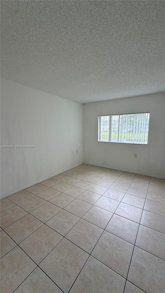 Building Photo - 1163 Lake Terry Dr