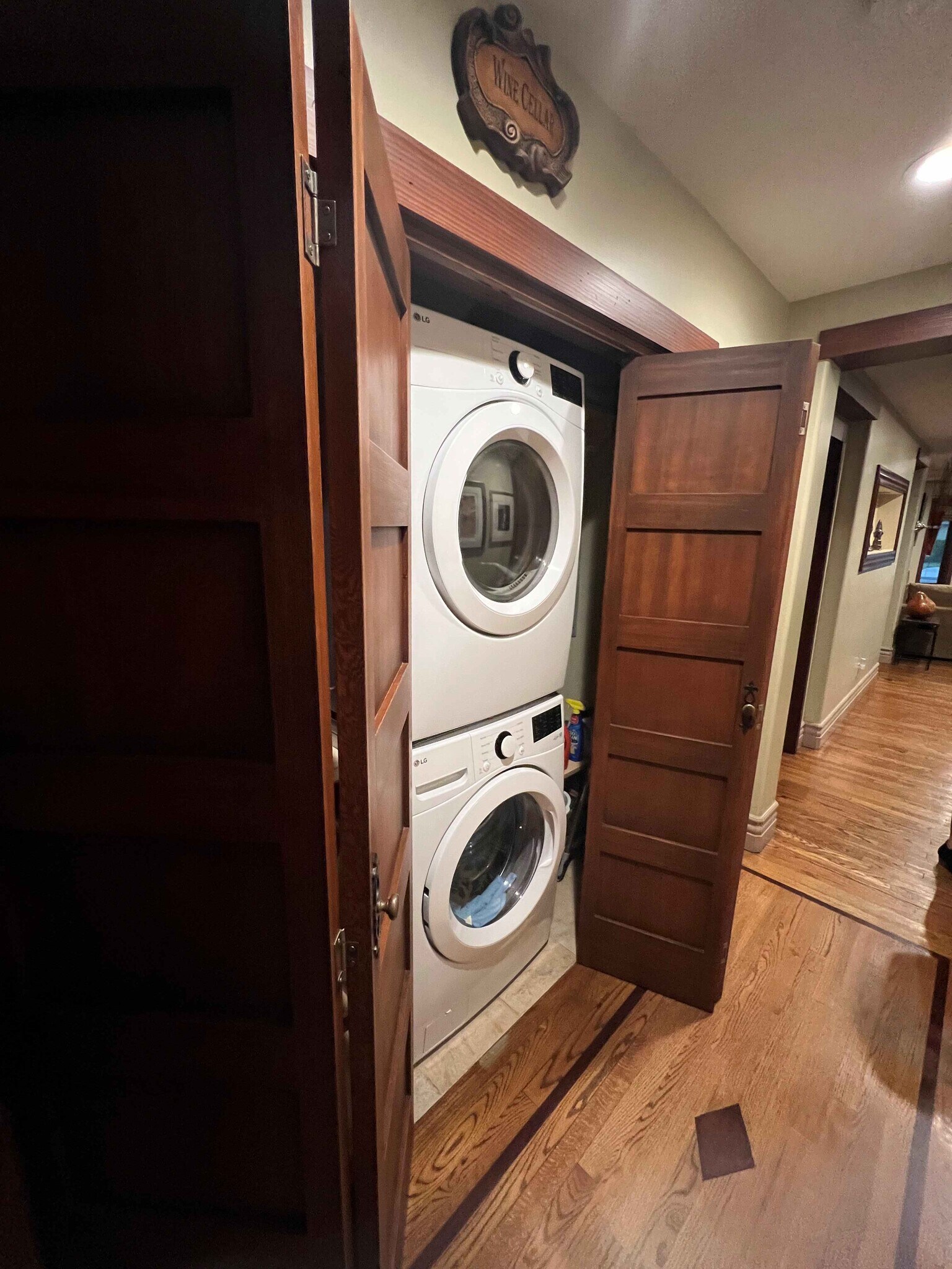 Building Photo - 1016 S Euclid Ave