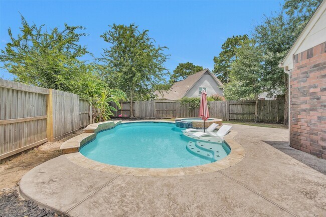 Building Photo - 16042 Glenbrook Knoll Ln