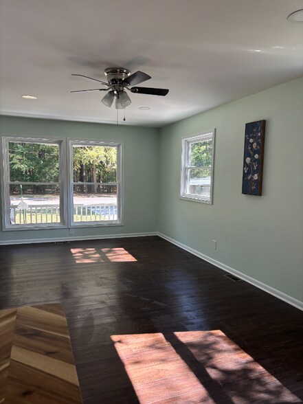 Building Photo - 1205 Crabtree Blvd