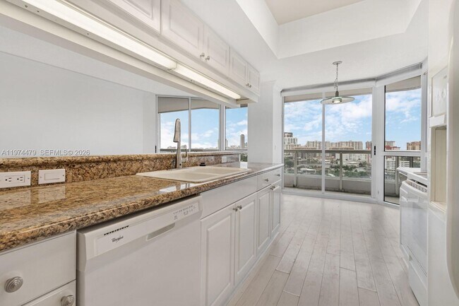 Building Photo - 21205 NE 37th Ave