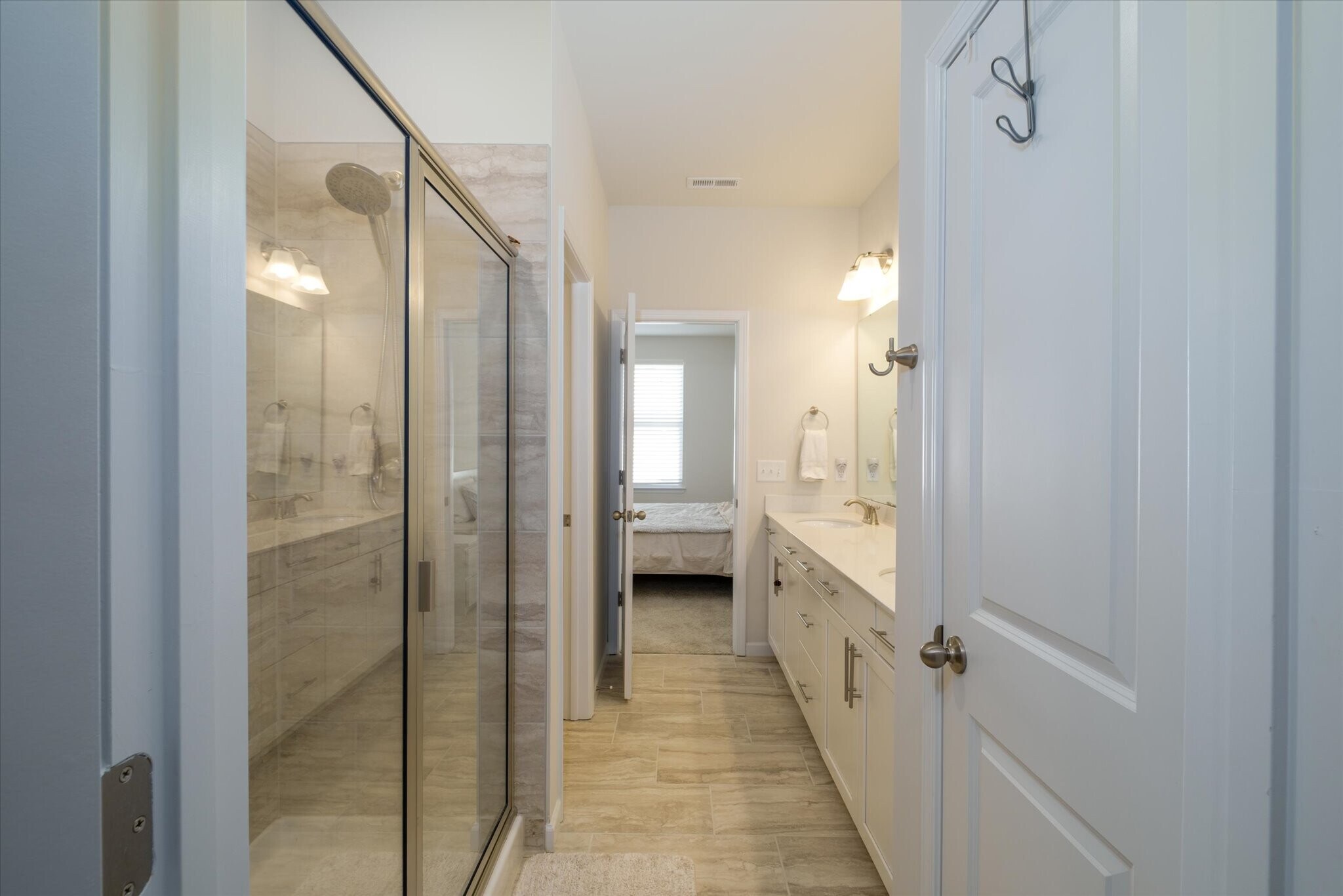 Building Photo - 6135 Snowy Egret Ave