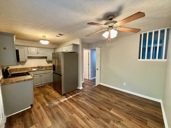 Building Photo - 97 Caboose Ct NW