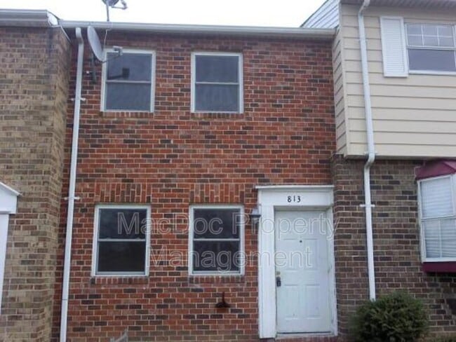 Primary Photo - 813 Sledgehammer Dr