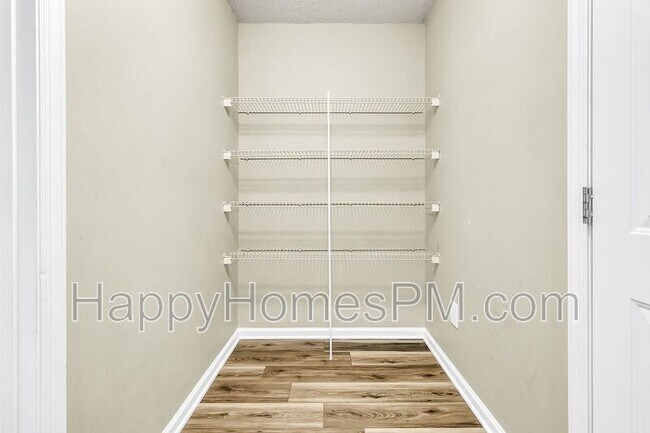 Building Photo - 1333 Pinyon Pine Dr