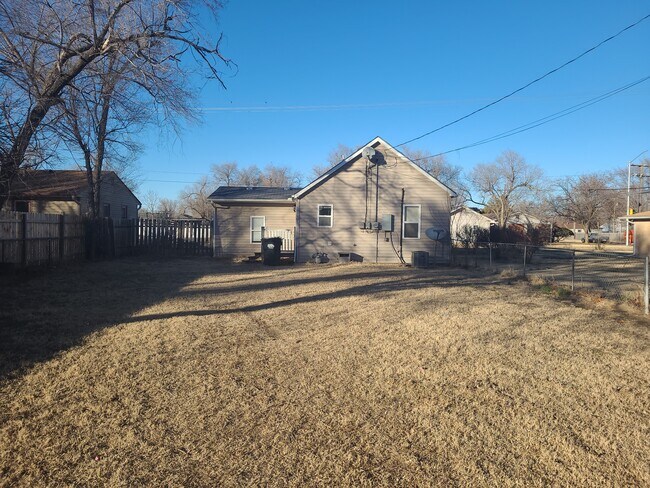 Back of House - 921 E 11th Ave
