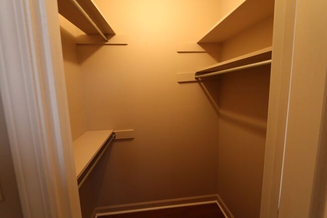 Building Photo - Southeast Memphis Family Beauty