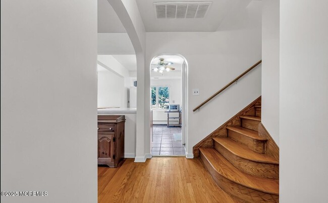 Building Photo - 221 Harrison Ave