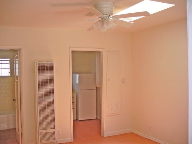 Building Photo - 626 Rose Ave