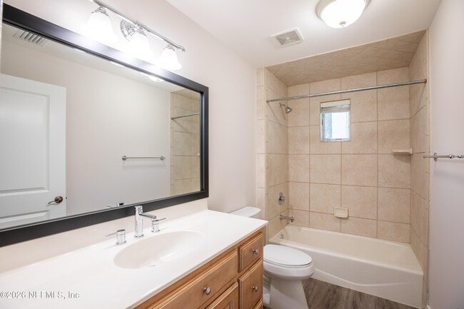 Building Photo - 2008 Ocean Dr S