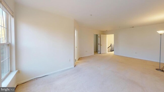 Building Photo - 26071 Ridge Manor Dr