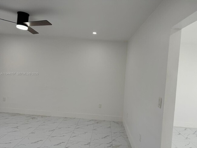 Building Photo - 1280 W 38th St