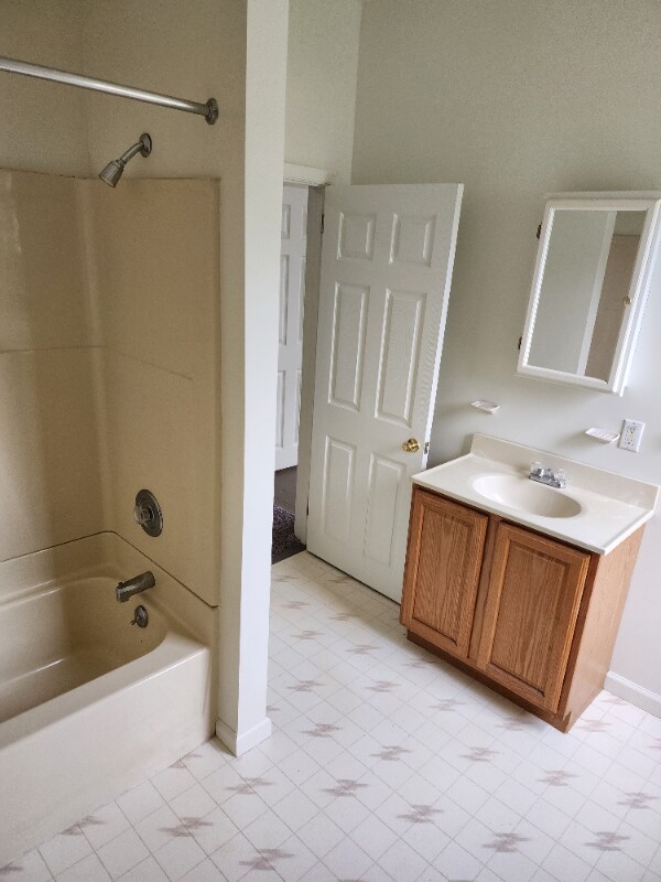 Building Photo - 309 Strasburg Ave